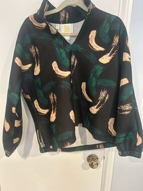 NWOT Emily McCarthy Poppy Top Black Brushstroke Print - Green & Tan